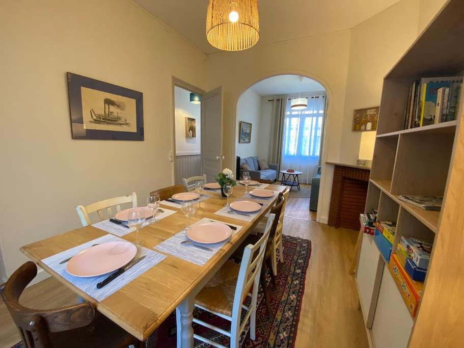 Maison De Charme - 4 Chambres - Courette & Parking Gratuit Amiens Luaran gambar
