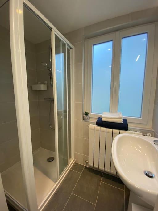 Maison De Charme - 4 Chambres - Courette & Parking Gratuit Amiens Luaran gambar